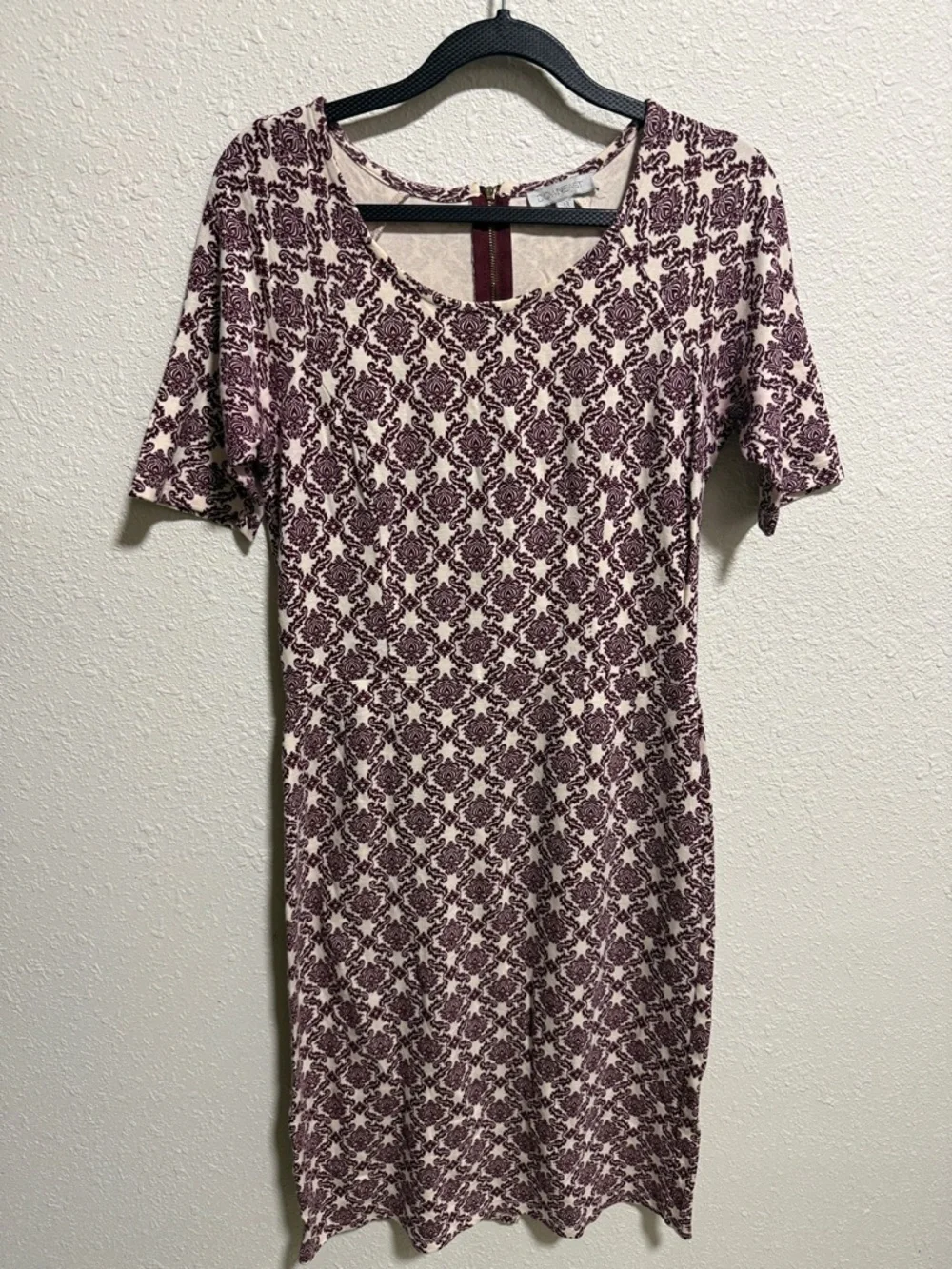 Floral Scoop Neck Short Sleeve Dress in‎ Mauve